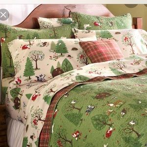 (2) Plow&Hearth twin quilt sets with sheets